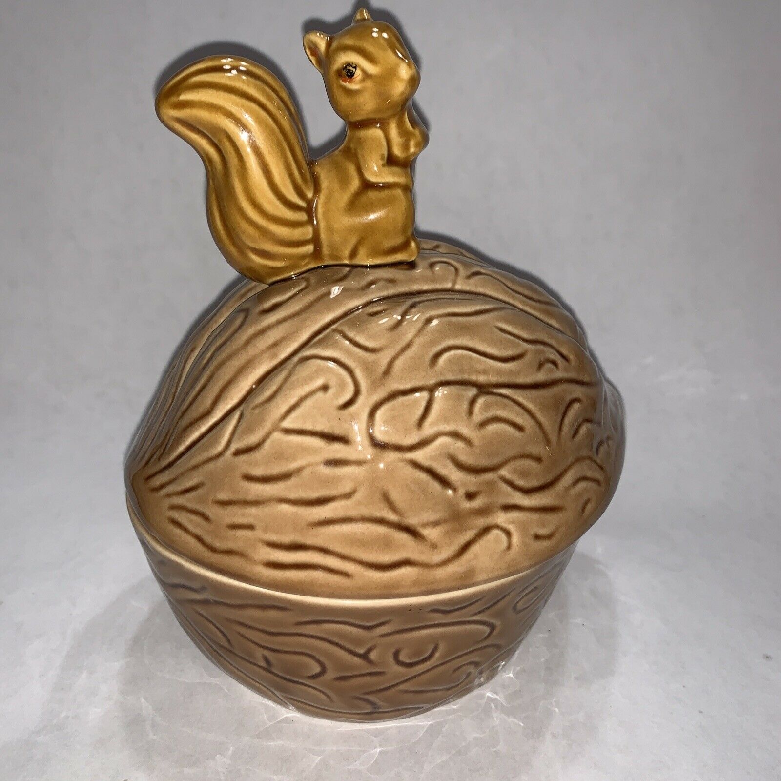 Vintage Ceramic Walnut Cookie Jar With Squirrel On Lid Candy Dish Nut Bowl