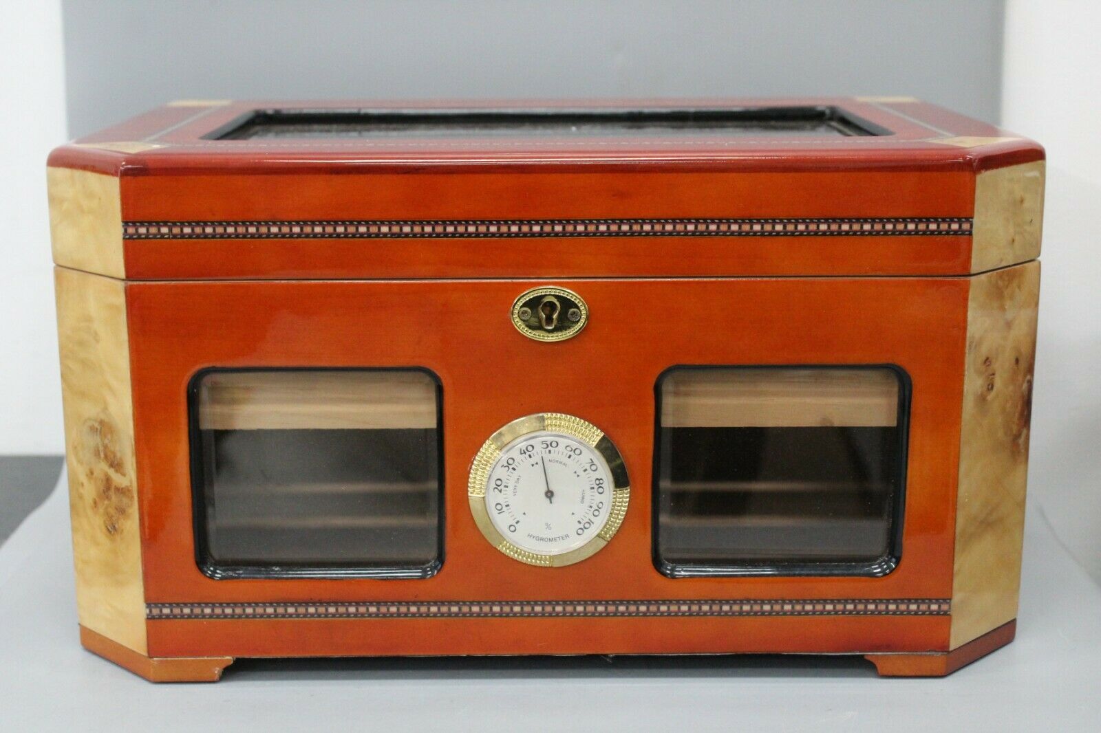 Cherry Veneer Glass Top Humidor Box Cedar Lined with Gold Tone Keys