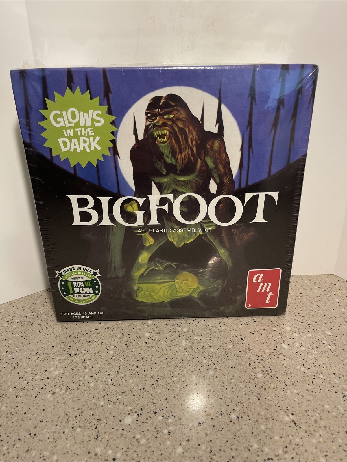 NEW AMT 692 Bigfoot Glows In The Dark (Factory Sealed)